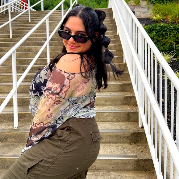 Meet your Posher, Vanessa - Picture 1 of 1